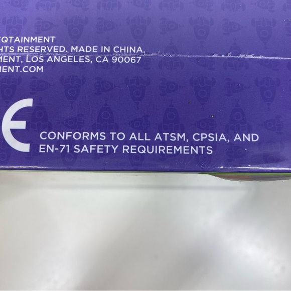 Q's Race to The Top Educational Board Game with Book: Social‎ Skills Manners - Picture 5 of 7